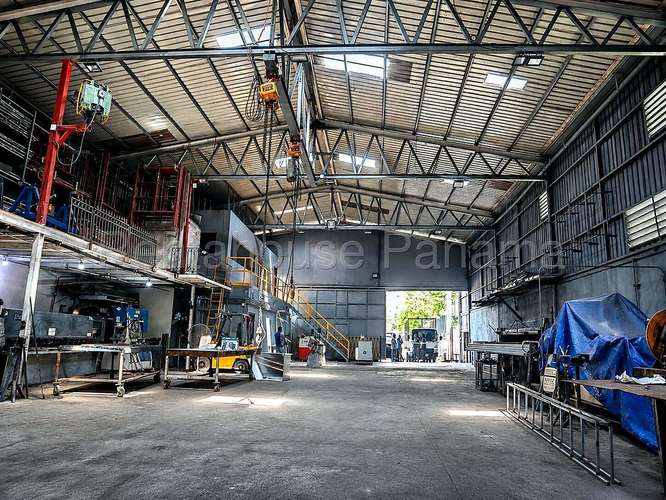Venta Galera 720 m2 con Showroom Oficinas y Mezzanine Lista para Operar Juan Diaz - ALYC 26-8179