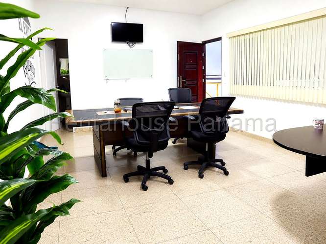 Venta Galera 720 m2 con Showroom Oficinas y Mezzanine Lista para Operar Juan Diaz - ALYC 26-8179