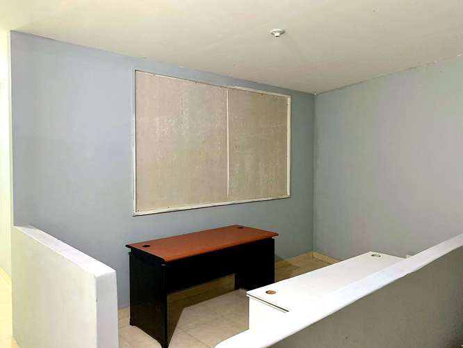 Venta Galera y Oficinas 550 m2 Zonificacion Mixta a Pasos del Corredor Sur Versalles - ALYC 26-9046