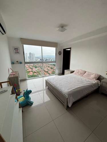 Latitude Costa del Este 220m² Ganga $475K