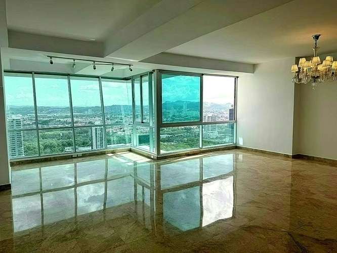 Venta P.H. Titanium Vista al Parque CDE