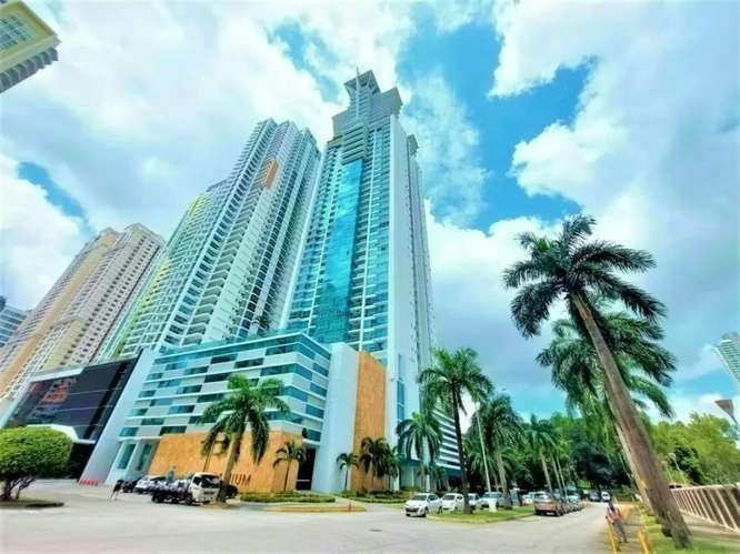 Venta P.H. Titanium Vista al Parque CDE