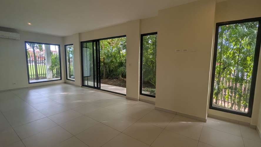 ¡Hermosa Casa en Venta en Costa Linda, Costa Sur