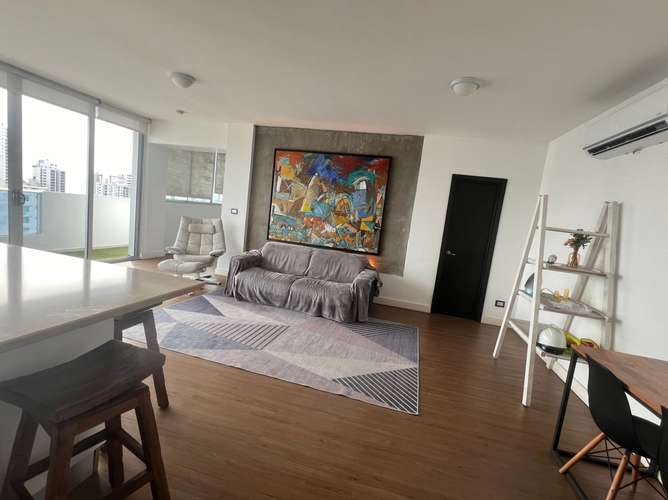 Apartamento Amoblado en Piso Alto con Vista al Mar - Imagen 2