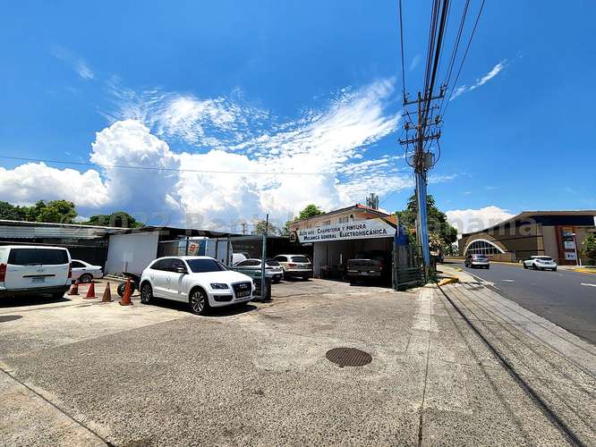 Venta Lote en Esquina 1,586 m2 con 2 Galeras y Oficinas Via Centenario Panama Viejo - ALYC 23-9024 - Imagen 15