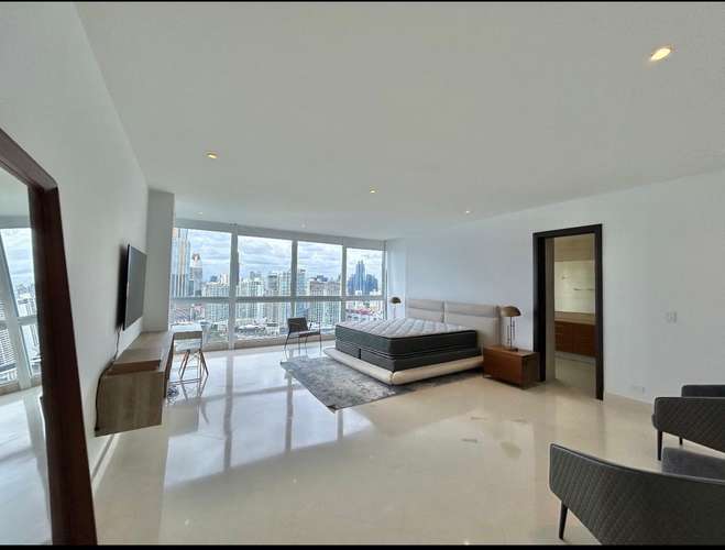 Se alquila apartamento amueblado en Paitilla | 500 m2 | 4 recámaras 