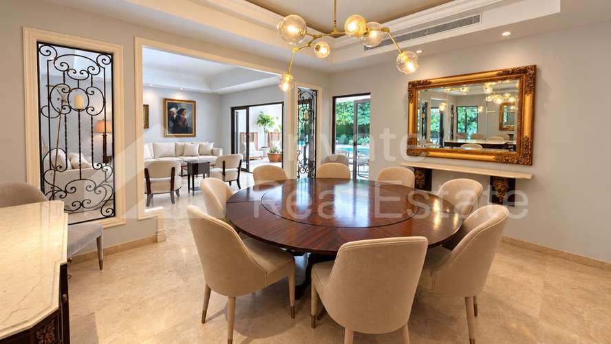 Casa en venta en Magnolias, Costa del Este | Piscina, gimnasio y jardín privado