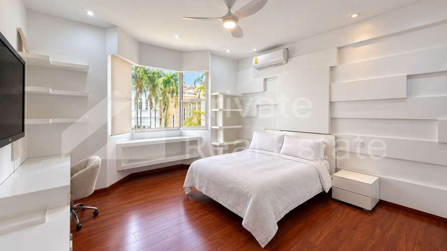 Casa en venta en Magnolias, Costa del Este | Piscina, gimnasio y jardín privado