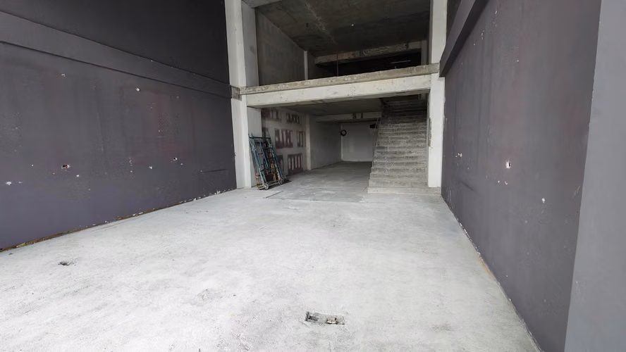 Local con mezzanine disponible en Dorado City Center - Imagen 3