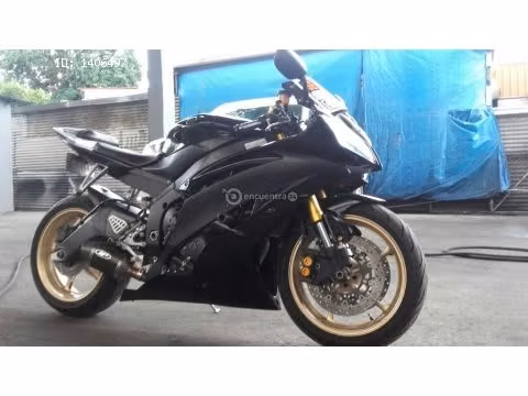 YAMAHA R6. 2009 HERMOZA NUNCA CHOCADA