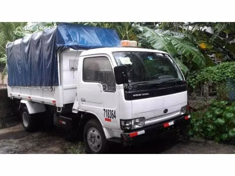 NISSAN CHALANA 2009 EN BUEN ESTADO