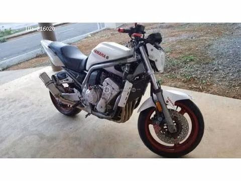 VENDO MOTO YAMAHA