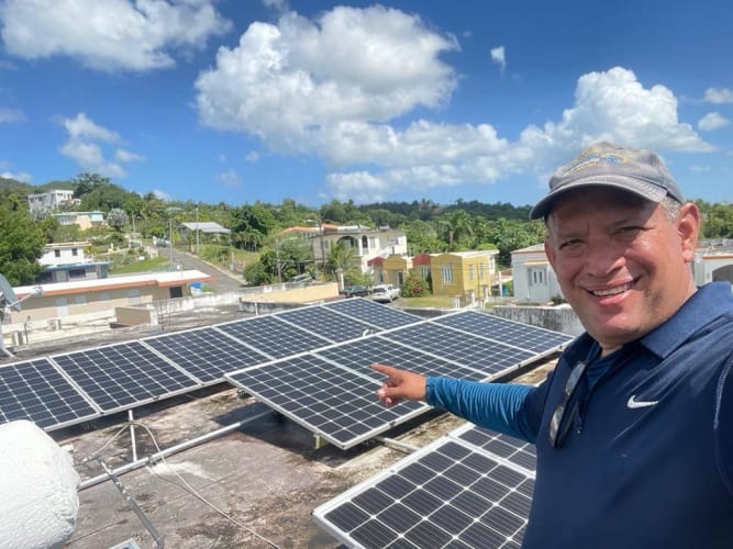 Limpieza de paneles solares Puerto Rico | Especialista Certificado