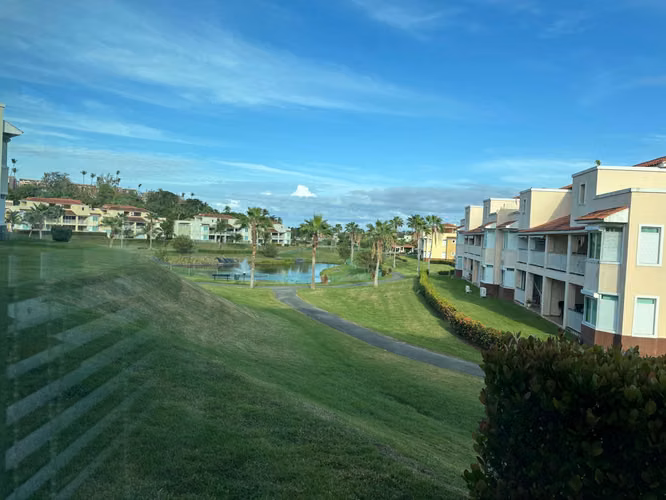 Cond. Harbour Lakes, Apartamento en Humacao