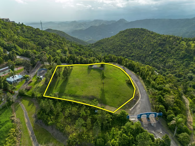 Urb. Vistas Del Caribe, Terreno en Cayey
