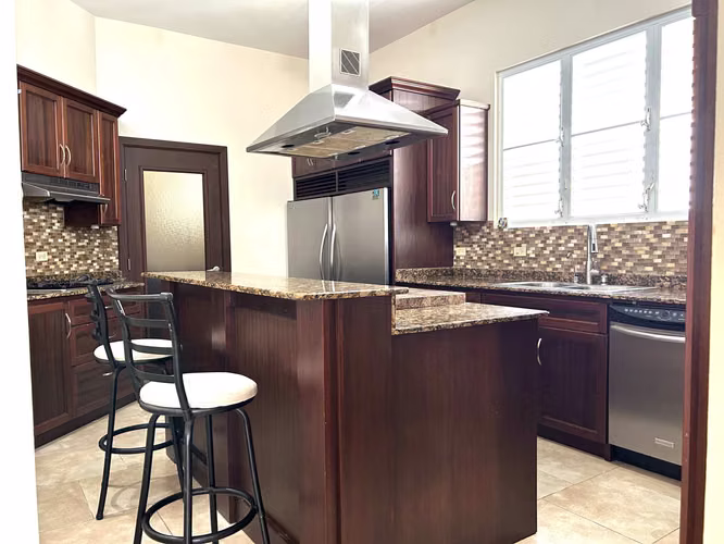 Bo. Caimital Alto, Casa en Aguadilla