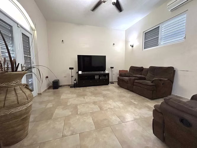 Bo. Caimital Alto, Casa en Aguadilla