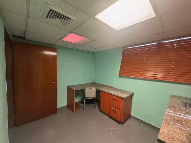 Urb. Villas De Rio Grande, Local Comercial