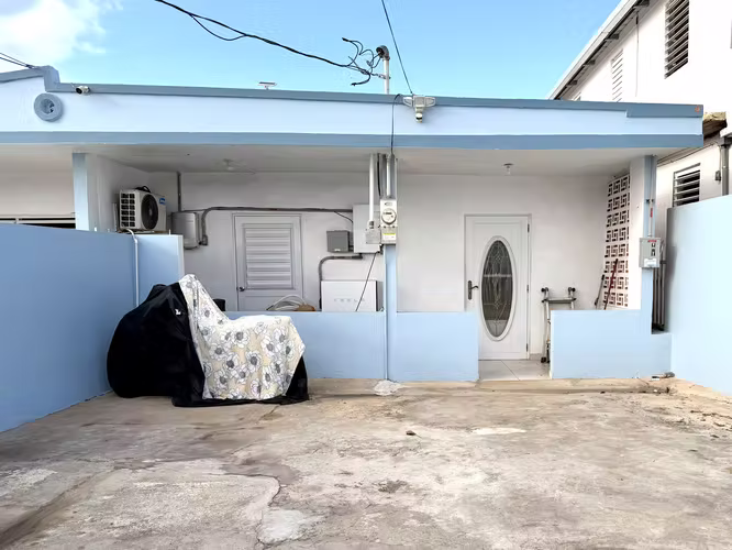 Bo. Cocos, Casa en Quebradillas