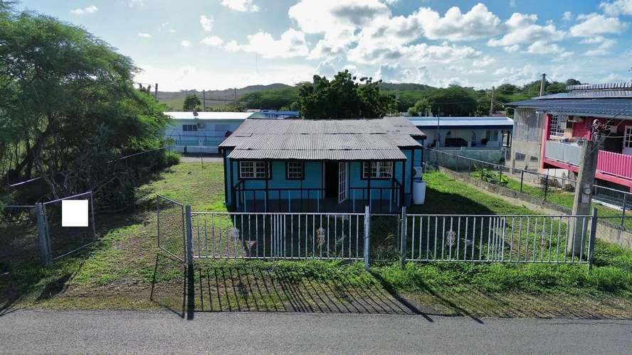 Bo. Llanos Costa, Casa en Cabo Rojo