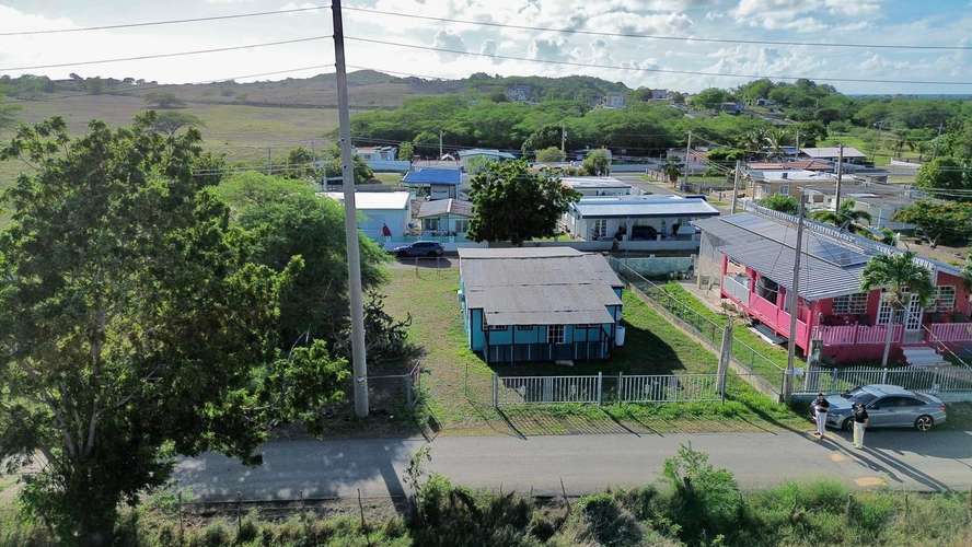 Bo. Llanos Costa, Casa en Cabo Rojo