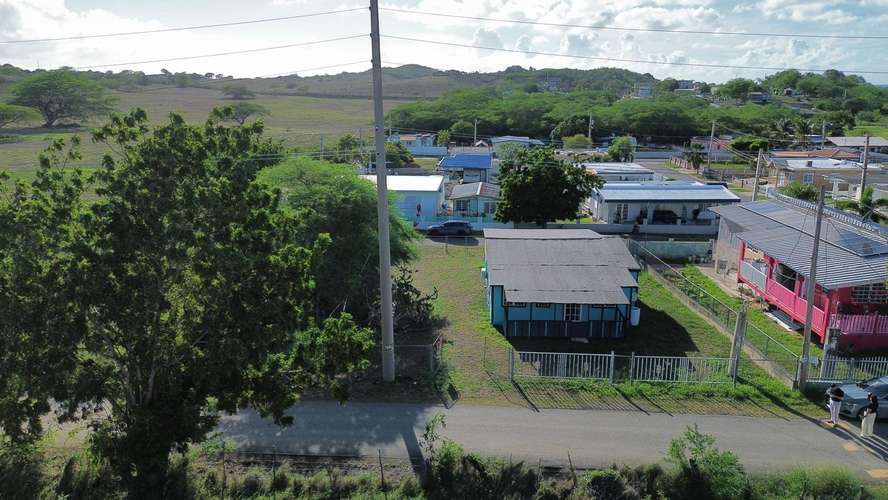 Bo. Llanos Costa, Casa en Cabo Rojo