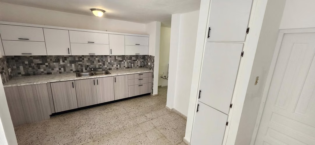 Urb. Fernandez, Casa en Cidra
