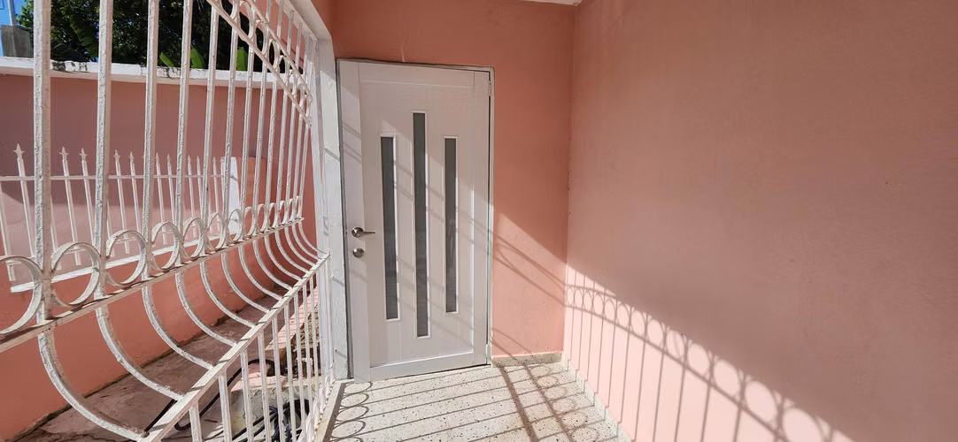Urb. Fernandez, Casa en Cidra