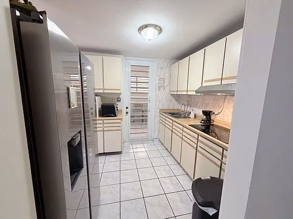 Beautiful, fully furnished home located in a premium area of Mayaguez,