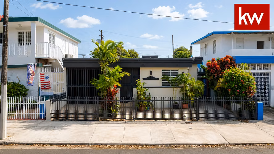 Urb. Reparto Metropolitano, Casa en San Juan