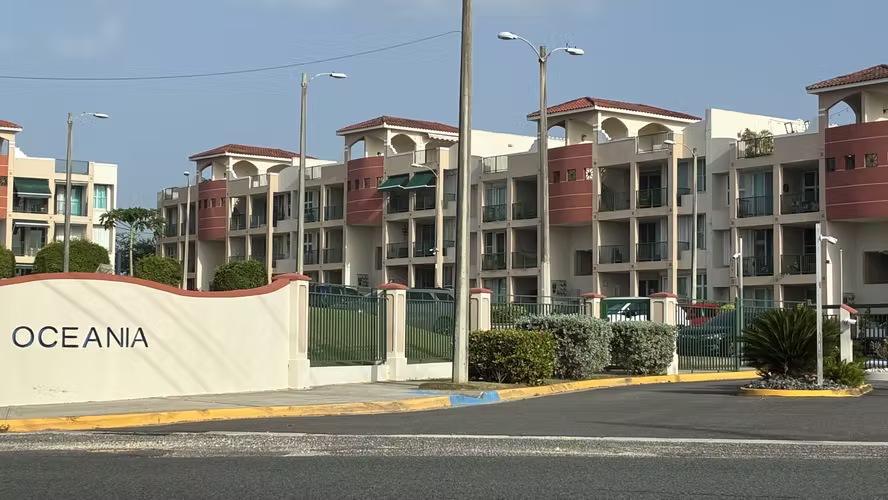 Oceania Apartments, Arecibo