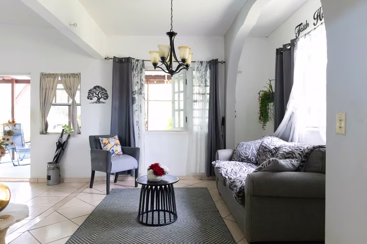 Bo. Cotto, Casa en Manatí