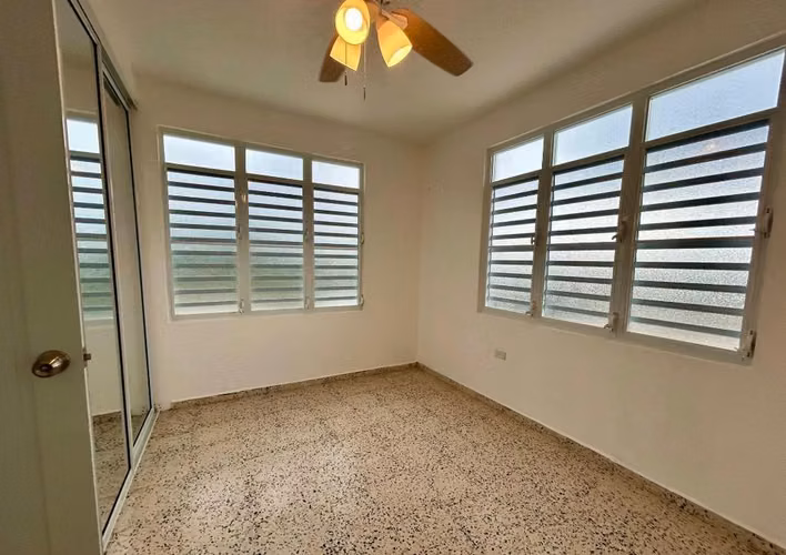Hermosa casa remodelada ubicada en el deseable Bo. Calcache, Rincón