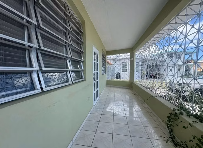 Casa de 3 dormitorios bien mantenida, ¡lista para habitar!