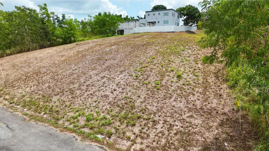 Urb. Costa Joyuda, Terreno en Cabo Rojo