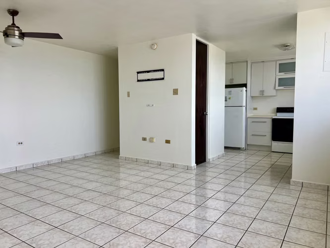 Cond. Sun & Sea Village, Apartamento en Vega Alta - Imagen 4