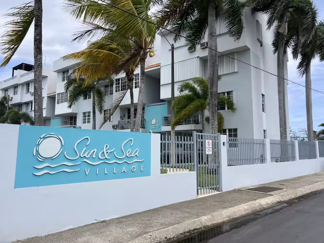Cond. Sun & Sea Village, Apartamento en Vega Alta