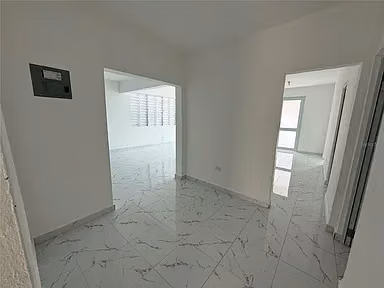 Casa de 3 habitaciones totalmente remodelada en Arecibo, Puerto Rico===