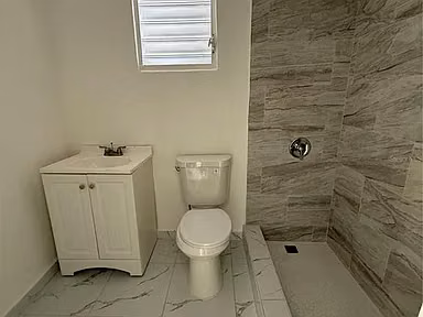 Casa de 3 habitaciones totalmente remodelada en Arecibo, Puerto Rico===