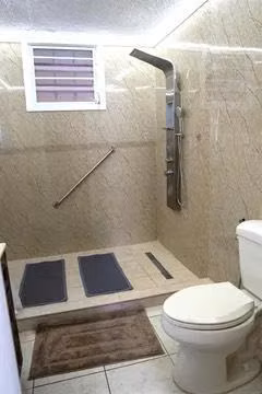House with 3 bedrooms and 2 bathrooms for rent in Fajardo