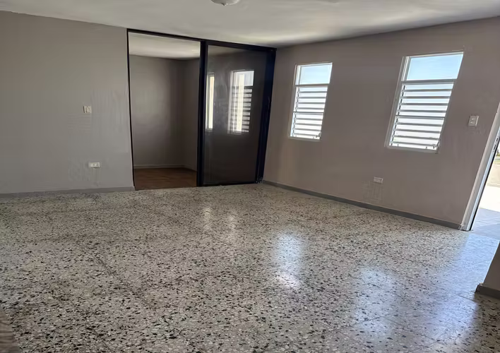 Urb. Costa Azul, Casa en Guayama