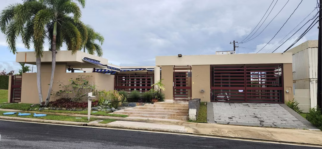Urb. Caparra Hills, Casa en Guaynabo
