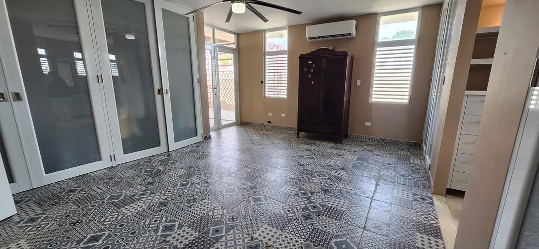 Urb. Caparra Hills, Casa en Guaynabo