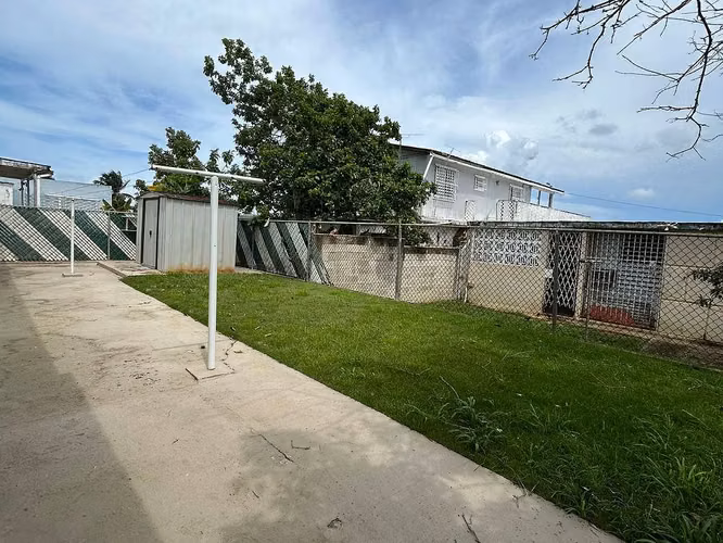 Propiedad terrera en Villa Fontana de 3 habitaciones, 2 banos,