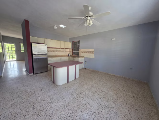 Bo. Arenalejos, Casa en Arecibo