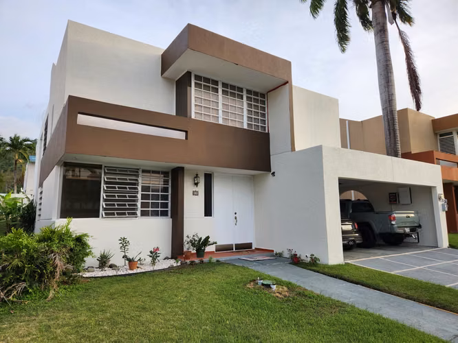 URB ESTANCIAS DE BAIROA , CAGIUAS