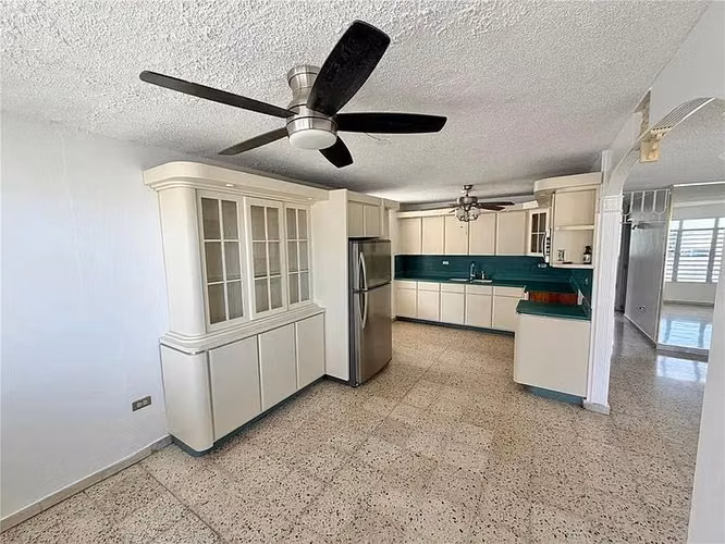 Exclusiva casa de 3 habitaciones en alquiler en Ponce
