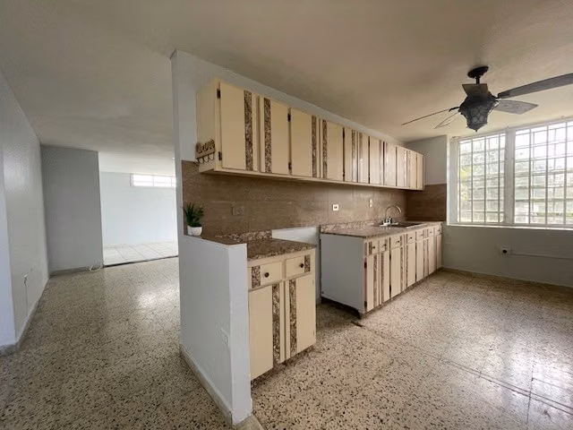 Residencia Alturas De Mayaguez, 4H, 2B, localización céntrica