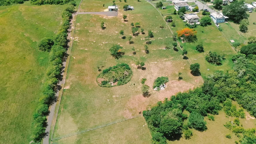 Bo. Arenales, Terreno en Aguadilla