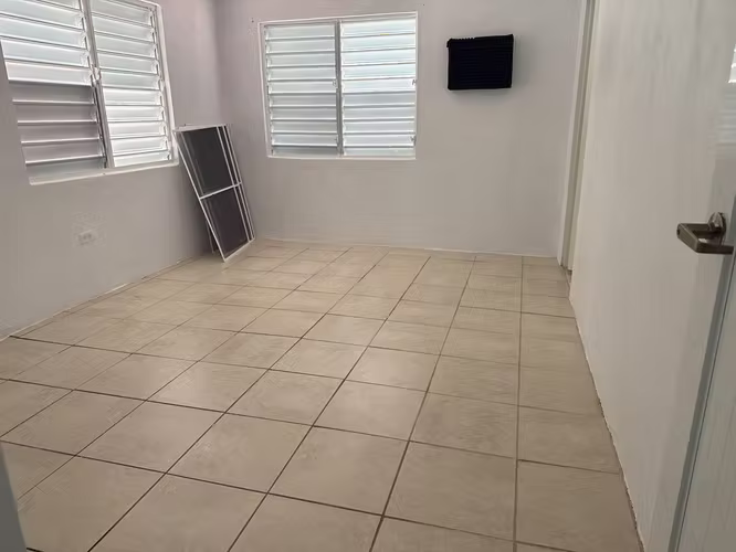 Calle Segundo Bernier, Casa en Coamo - Imagen 5